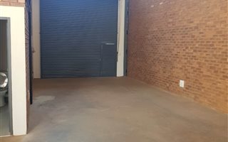613 m² Industrial space in Hennopspark