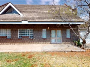 4 Bed Townhouse in Die Rand