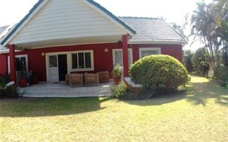 2 Bedroom House in Mt Edgecombe