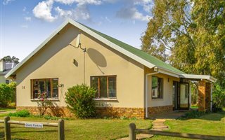 130 m² Office Space in Underberg