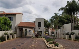 2 Bedroom Apartment in Bryanston