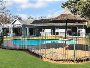 4 Bed House in Bordeaux