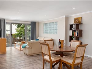 2 Bed Apartment in Claremont Upper
