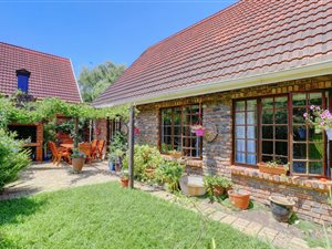 3 Bed House in Denneoord