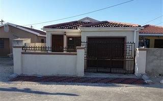 3 Bedroom House in Mfuleni
