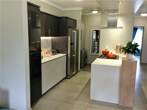 3 Bed Apartment in Carlswald AH