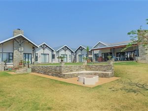 5 Bed Simplex in Mooikloof Glen