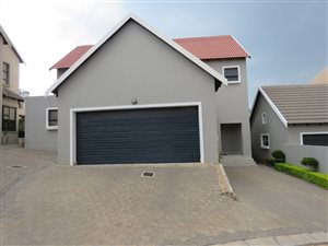 3 Bed House in Candlewoods Estate
