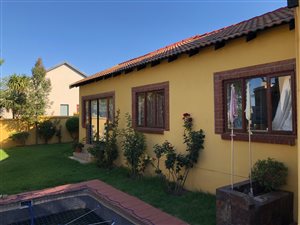 4 Bedroom House in Carlswald North Estate