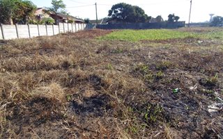 897 m² Land available in Brackenham