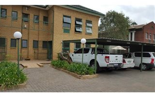 600 m² Office Space in Kleinfontein