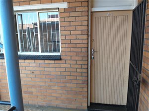 2 Bed Cluster in Elsburg