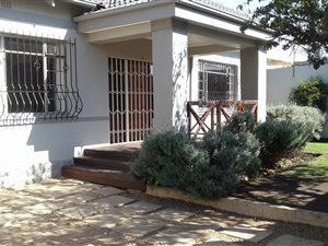 2 Bed House in Orange Grove