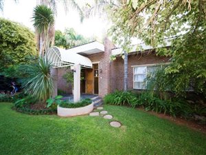 6 Bed House in Upington