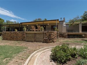 4 Bed House in Greyton