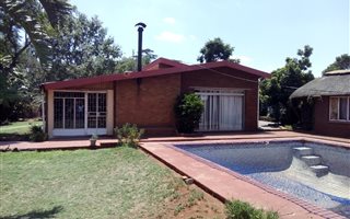 4 Bedroom House in Clayville