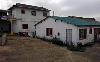 6 Bedroom Simplex in Caneside