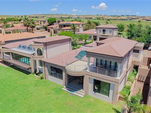5 Bed House in Bankenveld