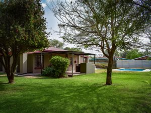 3 Bed House in Eloffsdal