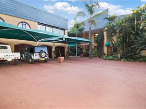 13 Bed House in Heatherdale
