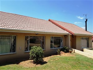 4 Bedroom House in Risana