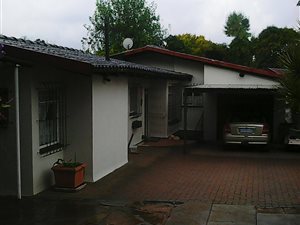 3 Bedroom House in Illiondale