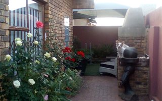4 Bedroom House in Etwatwa