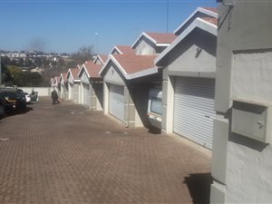 3 Bed Townhouse in Krugersdorp North