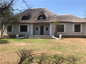 5 Bed House in Top Town