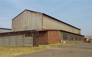 1000 m² Industrial space in Vulcania