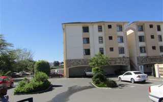 2 Bedroom Apartment in Brackenfell Central