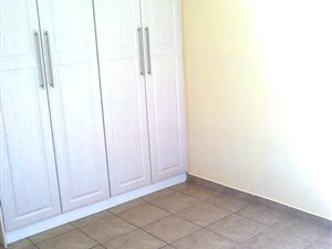 2 Bed Flat in Pelham