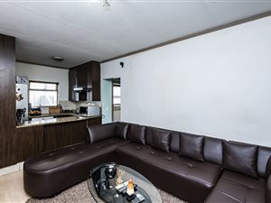 1 Bed Apartment in Paulshof