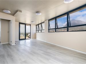 1 Bed Apartment in Observatory