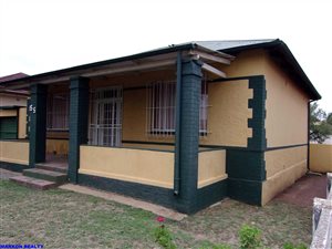 2 Bedroom House in Nigel Central