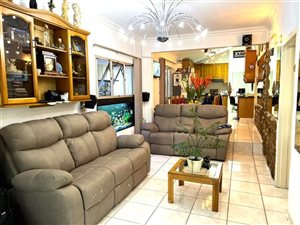 3 Bed House in Newlands West