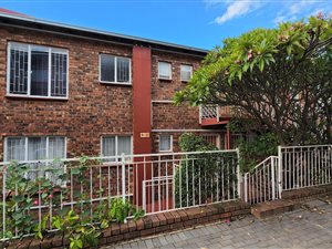 2 Bed Townhouse in La Montagne