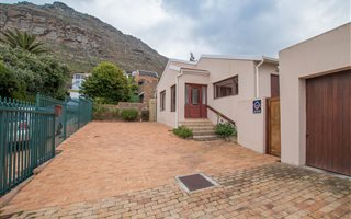 2 Bedroom House in Lakeside