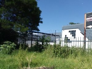 2030 m² Retail Space in Halfway House