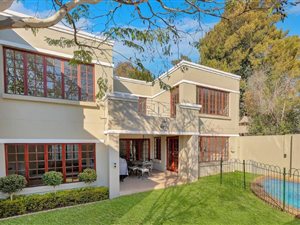 4 Bed Cluster in Edenburg