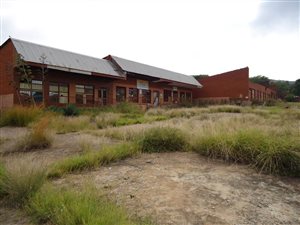 800 m² Commercial space in Eersterust