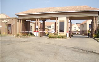 2 Bedroom Apartment in Esther Park