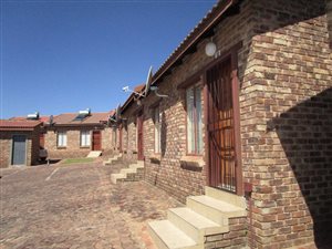 2 Bed Townhouse in The Reeds
