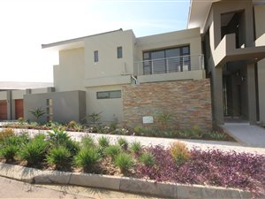 5 Bed House in Lombardy Estate