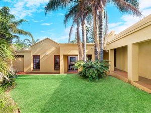4 Bed House in Hurlingham Manor