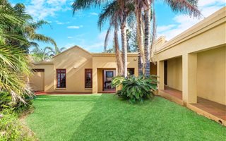 4 Bedroom House in Hurlingham Manor