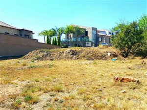 583 m² Land available in Raslouw