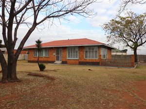 3 Bed House in Selection Park