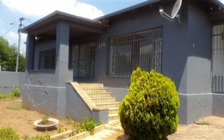 4 Bedroom House in Kensington