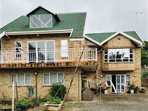 5 Bed House in Sandfield